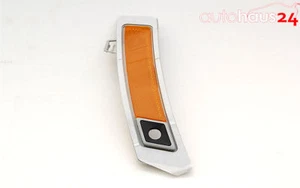 BMW X5 XDRIVE FRONT BUMPER COVER REFLECTOR RIGHT SIDE MARKER GENUINE OEM NEW - Picture 1 of 3