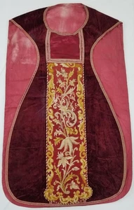 Antique French Needlepoint IHS Monogram Velvet Chasuble Vestment 102x62cm - Picture 1 of 12