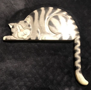 Wooden Shelf Sitter Wall Art Sleeping Cat with Hanging Tail made in Phillipines - Picture 1 of 3