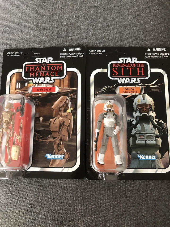 Star Wars 2011 Unpunched Battle Droid and 2012 Unpunched Odd Ball (Clone Pilot) - Image 1 of 4