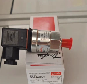 NUEVO AKS 32 060G2071 Sensor de presión Danfoss - Imagen 1 de 1