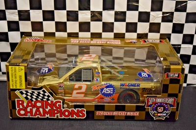 Camión de carreras Racing Champions 50 aniversario oro #2 Mike Bliss Team ASE 1:24 Foto 1 de 4
