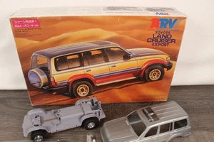 NEW old stock Fujimi Modell 1/24 Toyota Land Cruiser verwendet Motor separat erhältlich - Bild 1 von 19