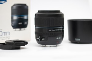 Samsung NX 60mm f2.8 Macro OIS Lens