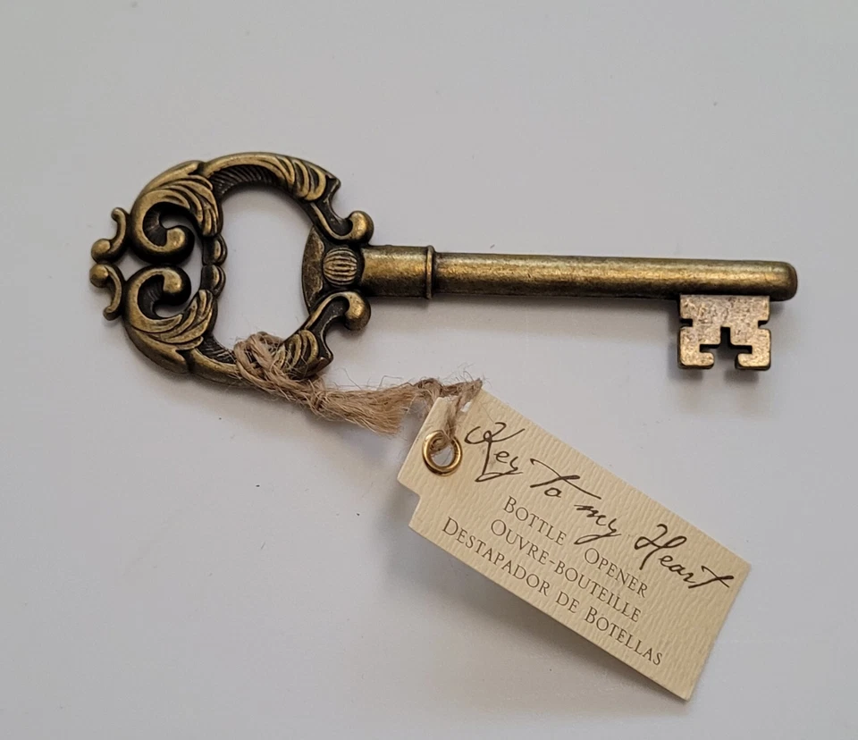 Abridor de botellas Kate Aspen Skeleton Key To My Heart latón dorado-aspecto vintage  Foto 1 de 4
