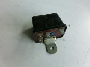 Original Blinkgeber, 4-Polig, 12 V Skoda 105 120 125l - Bild 1 von 3