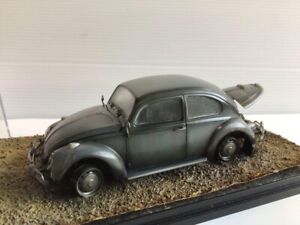 World Legend Car VOLKS WAGEN BEETLE Barn Find Junk Yard Diorama Model Kit 1:24