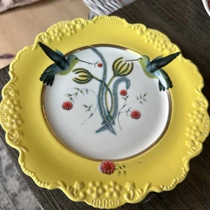 NEW Anthropologie Lou Rota Mother Nature Hummingbird Dessert Salad Plate 2pc Set - Picture 1 of 8