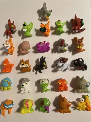 The Ugglys Pet Shop Large Lot of 26 Ugly Pets Toy Figures Cover