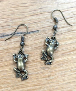 ORECCHINI GOCCIA/PENDENTI 'RANA BRONZO' - fatti a mano senza nichel - regalo super carino - Foto 1 di 3