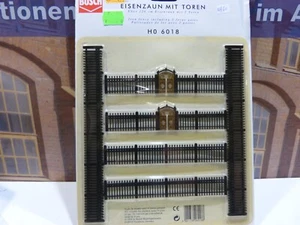 Busch 6018 Eisenzaun mit Toren 97/35 - Bild 1 von 1