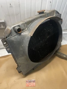Ford Granada Mk1 3.0 V6 Auto Ghia Essex Coolant Radiator + Fan Shroud Cowling - Picture 1 of 12