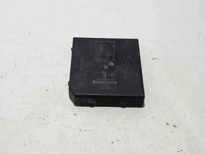 RENAULT KADJAR HA, HL Bloc de Fusible 284B69643R 1.20 Petrol 96kw 2015 29168980 - Immagine 1 di 4