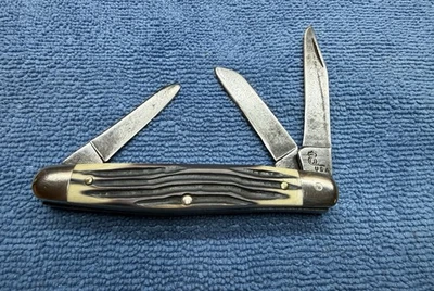 Queen Steel EE. UU., tres hojas de acero al carbono hueso (?) Manijas Foto 1 de 4