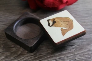 Pill Box Medication Organizer pocket Travel Vitamin Case Wood Fish Handmade US - Foto 1 di 5