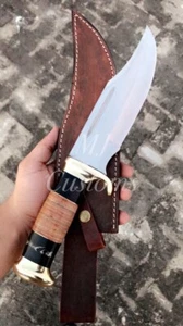 MJ MUSTOM HANDGEFERTIGT D2 STAHL JAGD KROKODIL DUNDEE BOWIE MESSER Geschenk mit Hülle - Bild 1 von 6