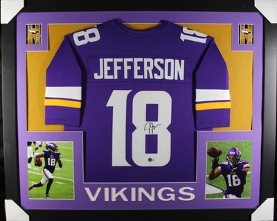 Jersey personalizado firmado/autografiado por Justin Jefferson en marco de 35x43 - Beckett/BAS Foto 1 de 2
