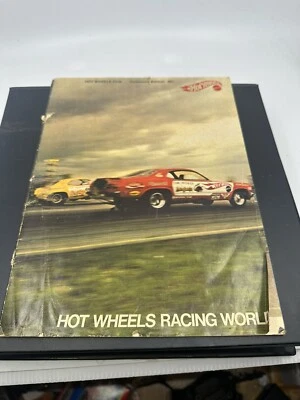 Hot Wheels Club edição de colecionador revista Racing World e catálogo internacional 1970 - Imagem 1 de 4
