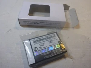 NEW GENUINE MOTOROLA BT90 1800mAH LI-ION BATTERY CLP1040, CLP1060 CLP446 SL7550 - Picture 1 of 7
