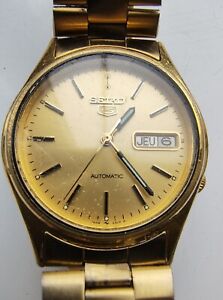 Working Vintage Seiko 5 Automatic Mens Day Date Watch Gold Tone 7009-3100