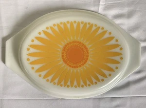 Vintage Pyrex Daisy Casserole Dish LID ONLY REPLACEMENT 945 C21 Oval Made in USA - Picture 1 of 9