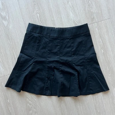 Falda Banana Republic Talla 6 Negra Línea A Foto 1 de 4