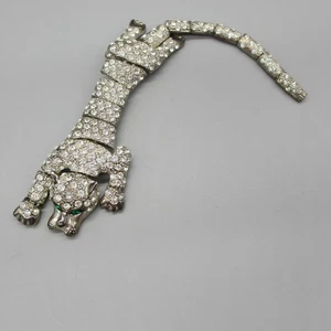 Vintage Panther Brooch Articulated Rhinestone Crystal Green Eye Cat Pin Jewelry - Picture 1 of 12