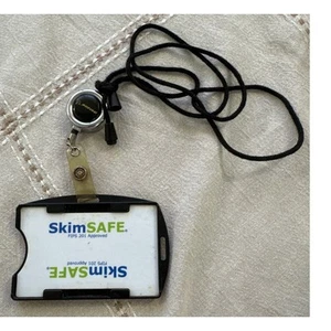 Boeing Retractable Reel Badge Ausweishalter SkimSAFE Fips 201 Approved ID Holder - Bild 1 von 3
