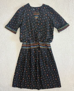 Vintage Clown Core Kleid groß gepunktet Plissee schwarz Regenbogenbesatz Midi 80er - Bild 1 von 6