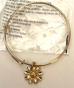 Dangling Flower Charm Gold Tone Bangle Bracelet New One Size Fits Most - Picture 1 of 5