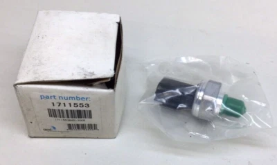 Global Parts 1711553 HVAC Pressure Transducer - Image 1 of 4