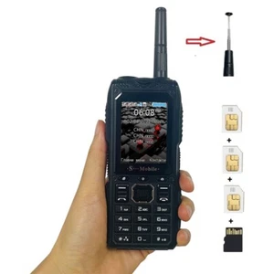 S555 Three Cards Standby Mobile Phone Standby Long Can Pull Up Antenna with Clip - Picture 1 of 15