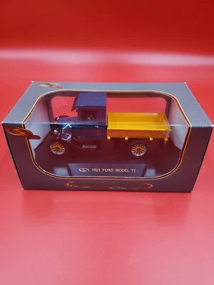 1923 FORD MODEL TT TRUCK SIGNATURE MODELS 32309 1:32 DIECAST BLUE/YELLOW - Image 1 of 4