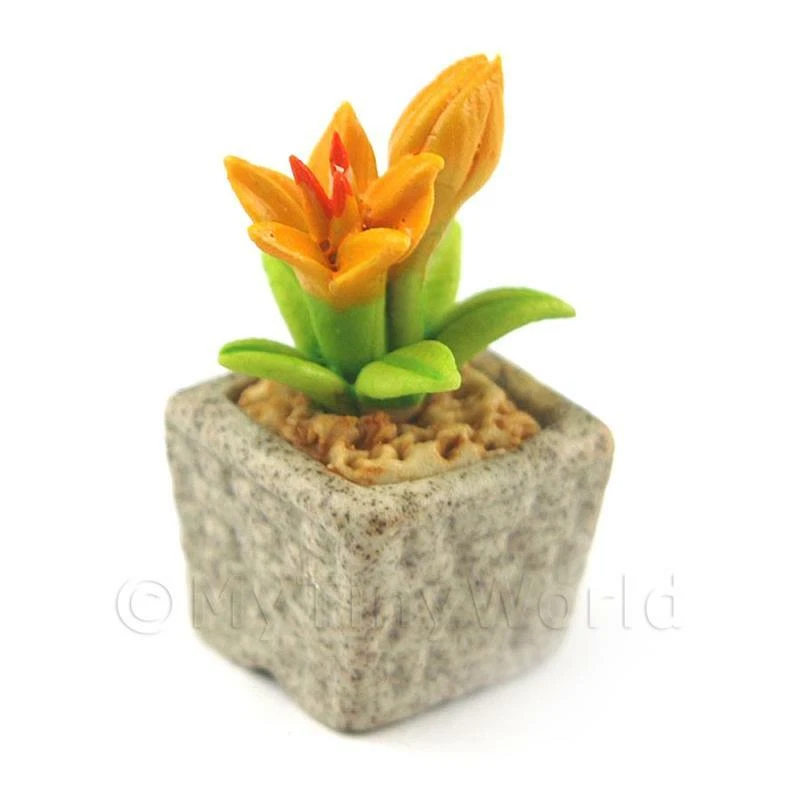 Miniatura Fatto a Mano Giallo Scuro Ceramica Flower - Immagine 1 di 1
