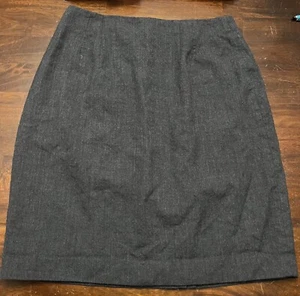 Lord and Taylor Grey 100% Wool Skirt w/ Lining Women's size 14 - Picture 1 of 4