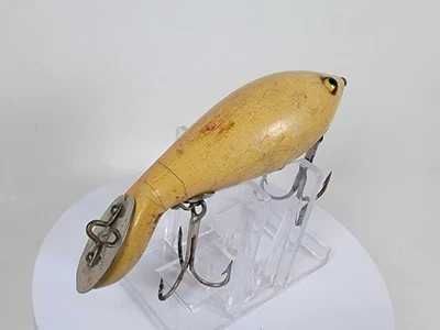 Vintage Heddon Dowagiac Early Tadpolly Fishing Lure, L-Rig, Heart-Style Plate! - Image 1 of 4