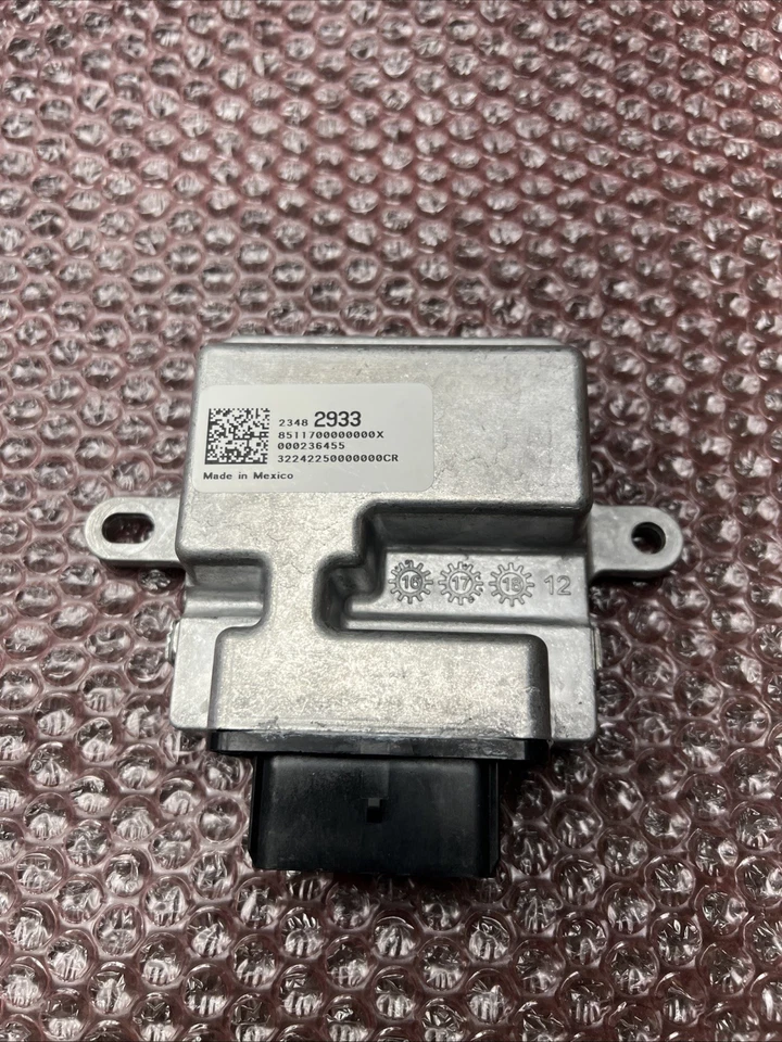 Chevrolet Equinox 2015 bomba de combustible módulo de control de potencia P/N 23482933 Foto 1 de 4