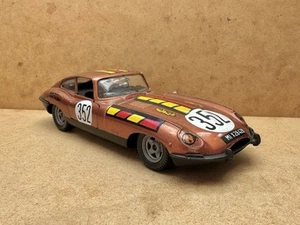Polistil Jaguar XK-E (E-Type) 4,2 Liter Maßstab 1:25 Diecast Modell - Bild 1 von 11