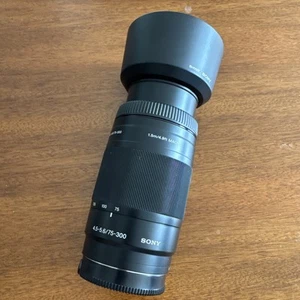 Sony 75-300mm f/4.5-5.6 Alpha A-Mount Zoom SAL75300 Lens Excellent - Picture 1 of 7
