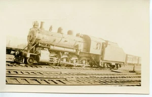 25D602 RP 1954 QUEBEC FERROVIA CENTRALE 2-8-0 LOCO #54 - Foto 1 di 1