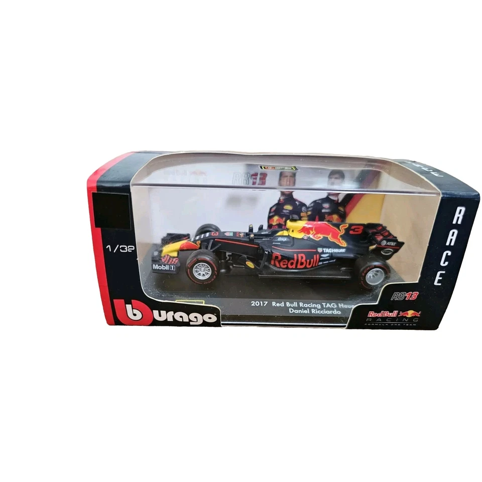 BBURAGO 1:32 INFINITI Red Bull RB13 FORMULA 1 F1 Daniel Ricciardo Model  - Image 1 of 4