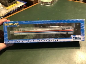 Locomotiva Bachmann 65506 HO Amtrak E60CP Phase II Diesel Locomotive #976 w/DCC - Foto 1 di 9