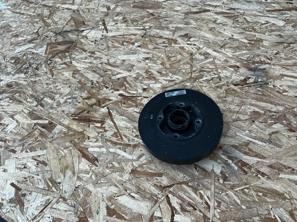 CRANKSHAFT PULLEY HARMONIC BALANCER DAMPER 7572566 BMW F10 M5 M6 (2013-2016) OEM - Image 1 of 3