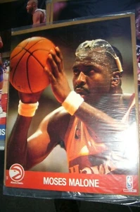 1990-91 NBA Hoops Action Photos TEAM SETS MOSES MALONE HAWKS 8x10 Photo NEW - Picture 1 of 2
