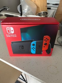 Nintendo Switch - Neon Red/Neon Blue