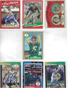 LOTTO DI 7 CARTE DA BASEBALL FIRMATE A MANO OAKLAND ATHLETICS LEGENDS - Foto 1 di 1