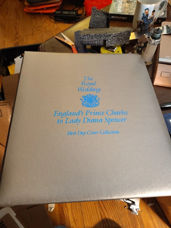 Fundas Primer Día The Royal Wedding Inglaterra Príncipe Carlos Dama Diana Spencer Foto 1 de 4