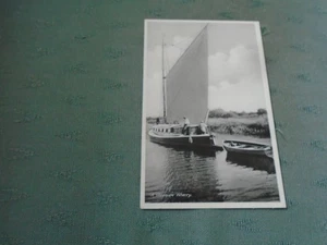 1938 A PLEASURE WHERRY - NORFOLK BROADS RP POSTKARTE - Bild 1 von 2