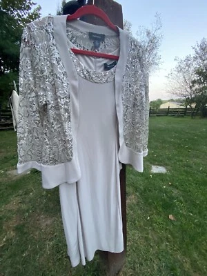 R&M RICHARDS Mujer Beige 2 piezas Con Chaqueta Sin Mangas Formal Vaina Vestido Talla 12 Foto 1 de 4