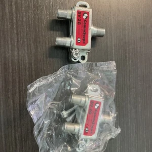2 CommScope 4-way 1:4 SV4G Coaxial Cable Splitter Comcast Xfinity 5-1002 MHz - Picture 1 of 3